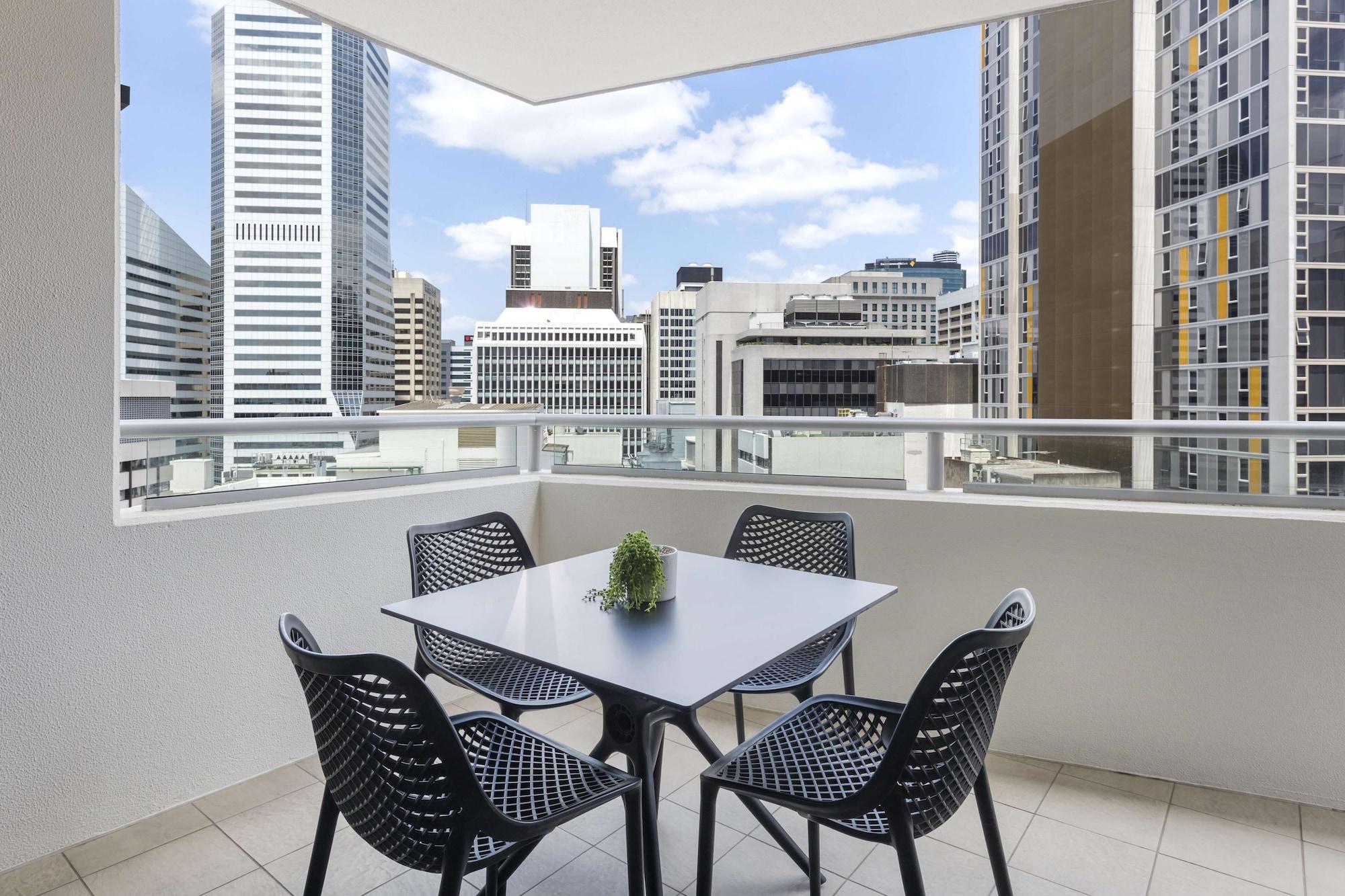Oaks Aurora 4* Brisbane