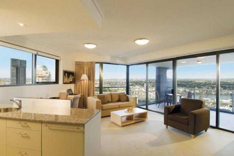Aparthotel Oaks Aurora 4*