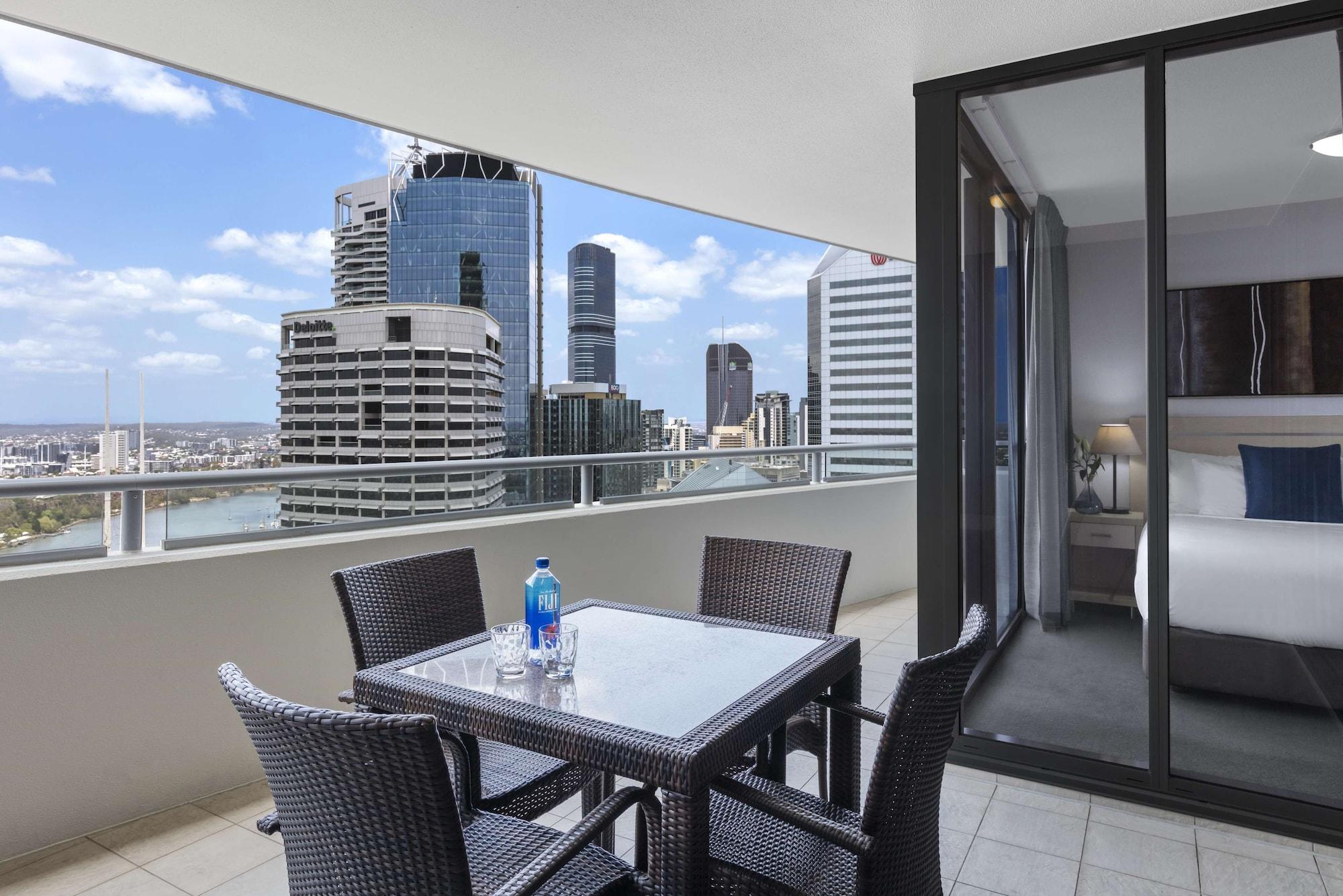 Aparthotel Oaks Aurora