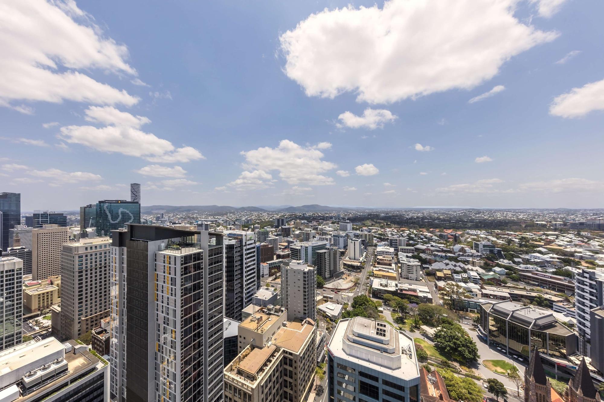 Oaks Aurora 4* Brisbane