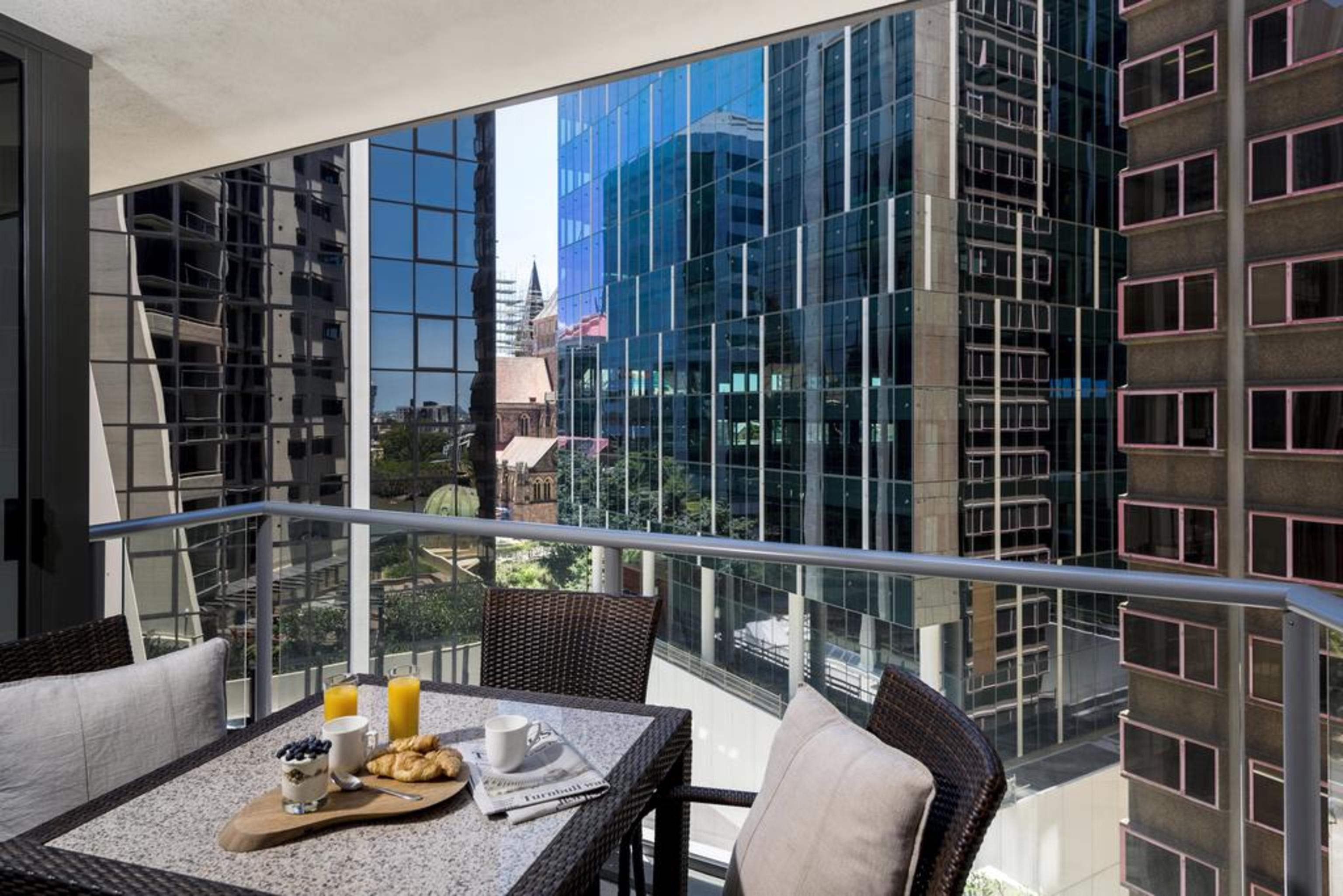 Oaks Aurora Aparthotel Brisbane