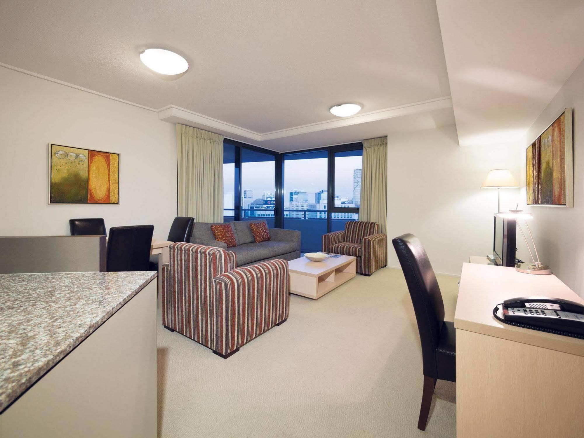 Oaks Aurora 4* Brisbane